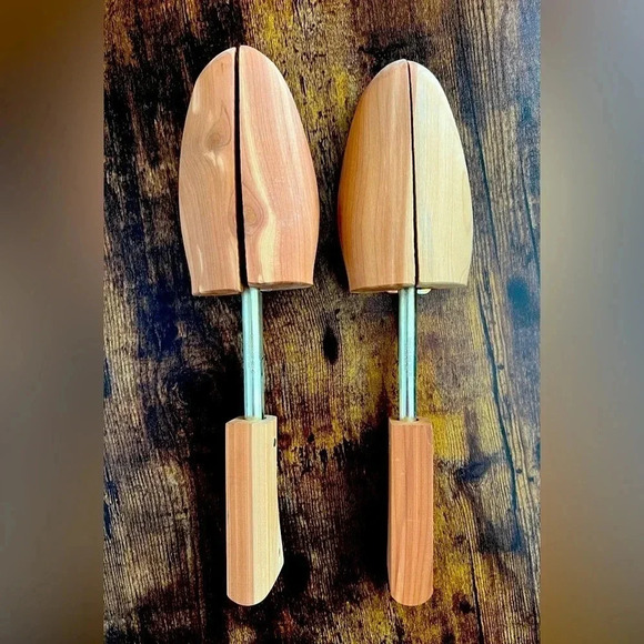 Rochester Shoe Tree Co. | pair of shoe trees - Picture 1 of 10